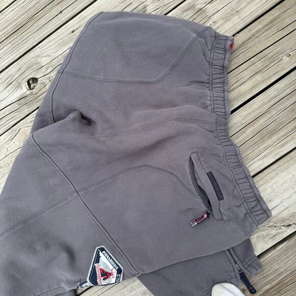 Vintage Y2K Akademiks Baggy Men’s Sweatpants - Picture 4 of 6